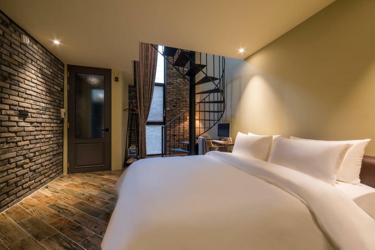 Hotel March Daejeon Esterno foto