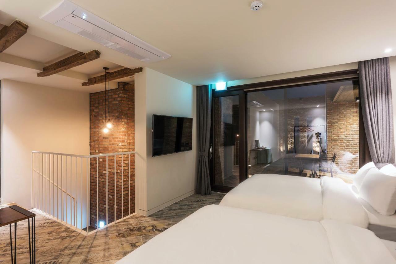 Hotel March Daejeon Esterno foto